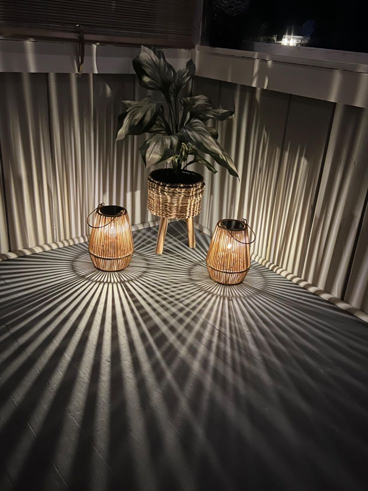 Håndlavet solcelle-vævet lanterne